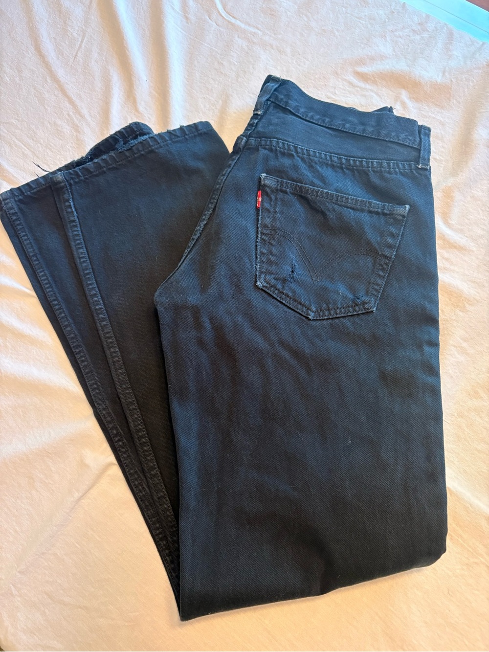 Navy Levi's mid-rise Straight Leg Jeans with Red Tab 501 31x34